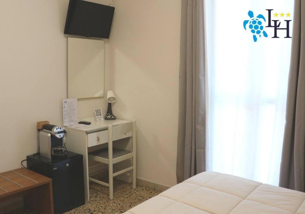 Hotel Lora Rda Luxury บอร์ดิเกรา ภายนอก รูปภาพ
