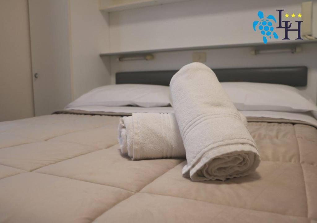 Hotel Lora Rda Luxury บอร์ดิเกรา ภายนอก รูปภาพ