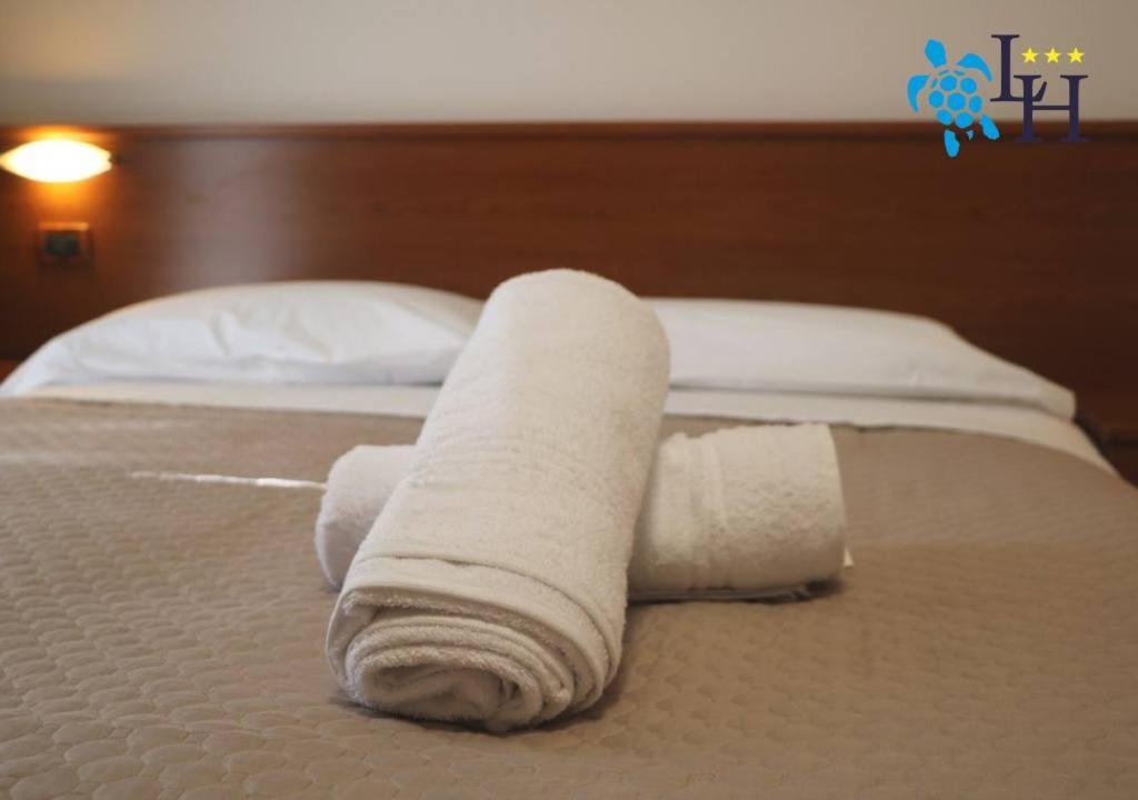 Hotel Lora Rda Luxury บอร์ดิเกรา ภายนอก รูปภาพ