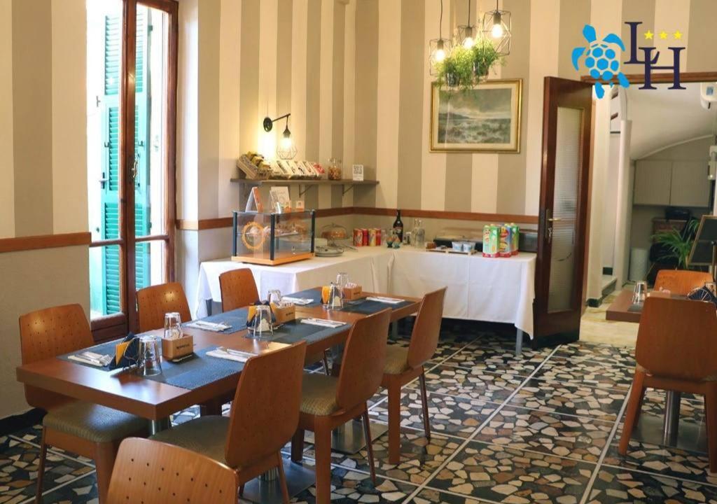 Hotel Lora Rda Luxury บอร์ดิเกรา ภายนอก รูปภาพ