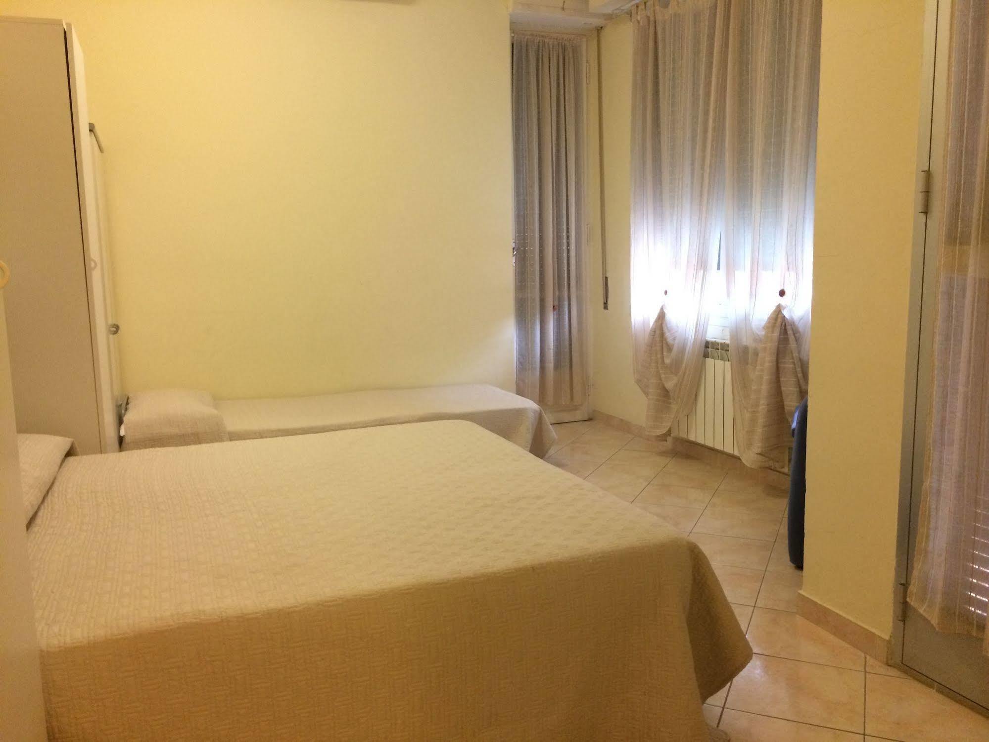 Hotel Lora Rda Luxury บอร์ดิเกรา ภายนอก รูปภาพ